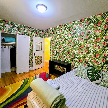 Tropical Comfort Room In Harlem Cozy Stay With Snacks & Style New York Exteriör bild
