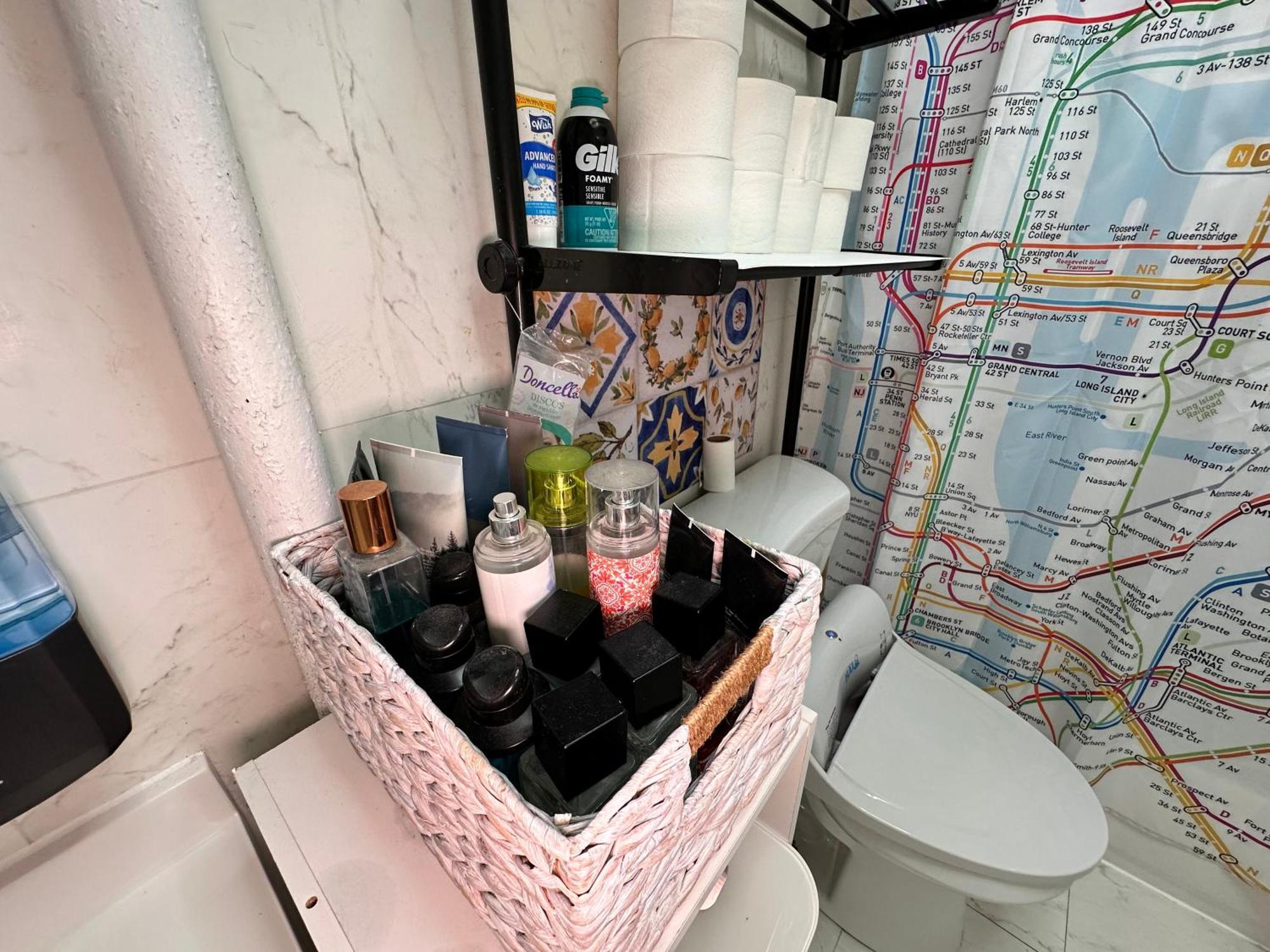 Tropical Comfort Room In Harlem Cozy Stay With Snacks & Style New York Exteriör bild